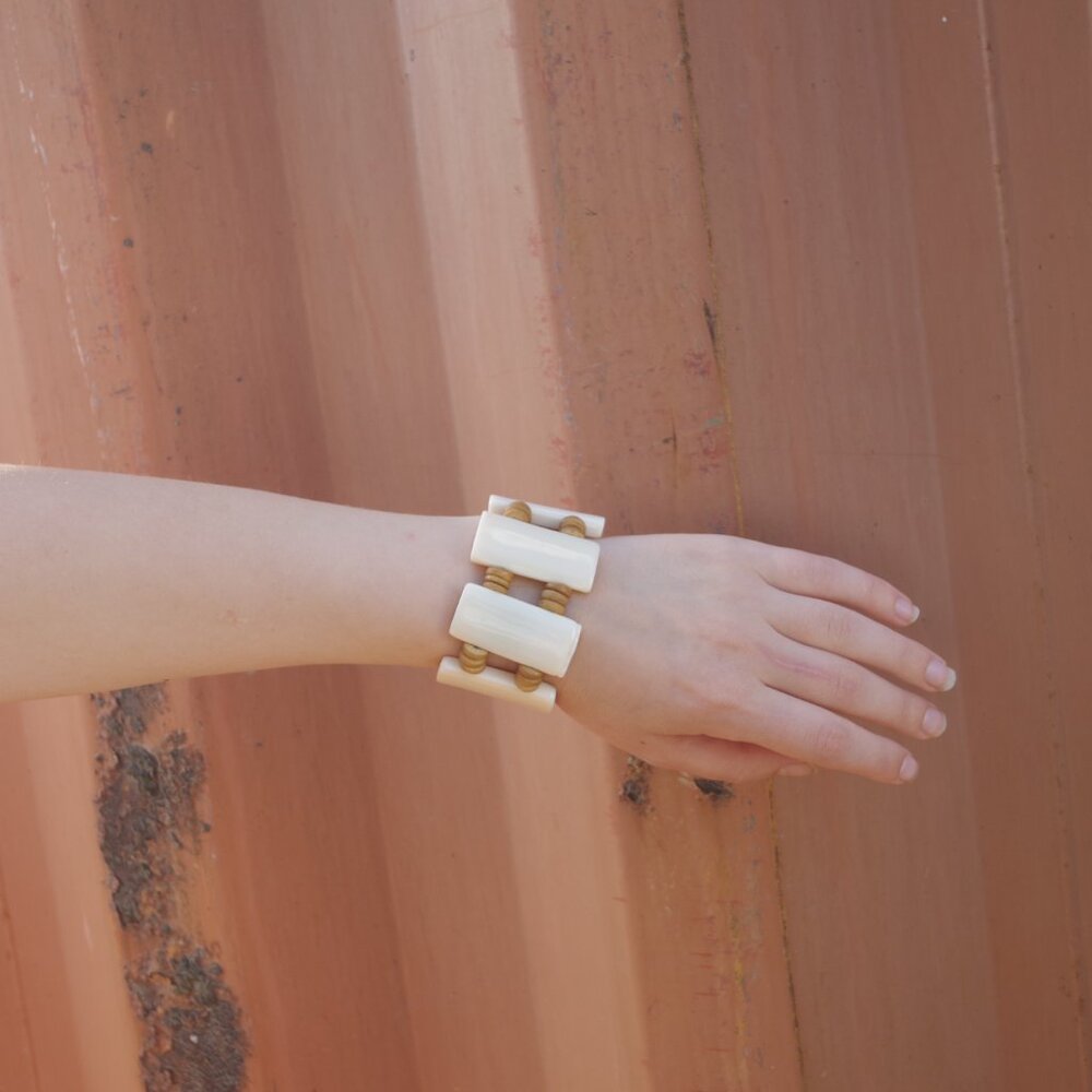 Vintage Lucite Bracelet Cream & Wood